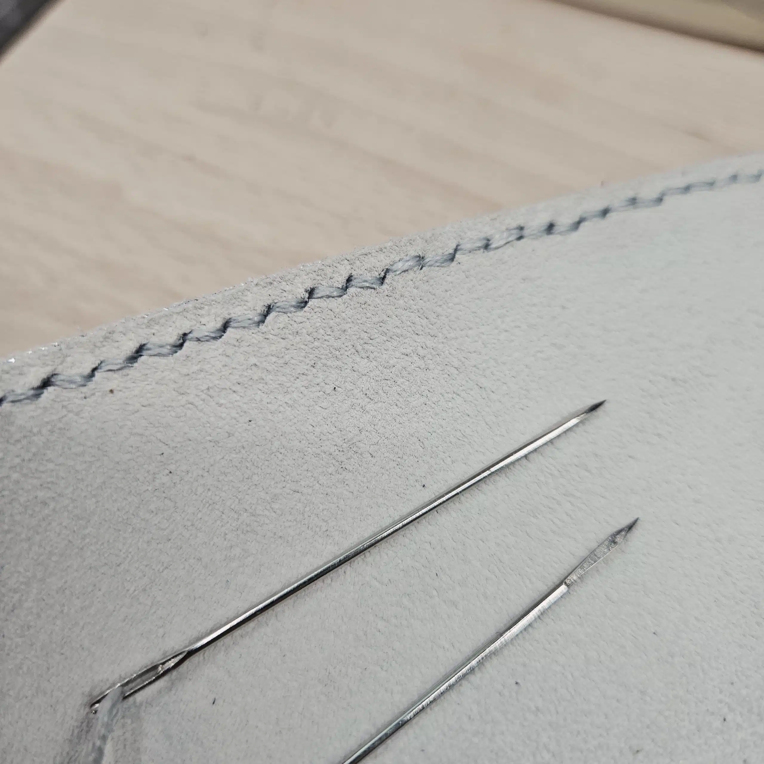 point sellier, couture manuelle cuir