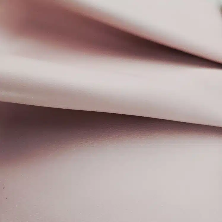 cuir rose poudré mat